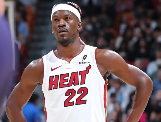 Liga NBA - media: Butler przenosi się z Miami do Golden State