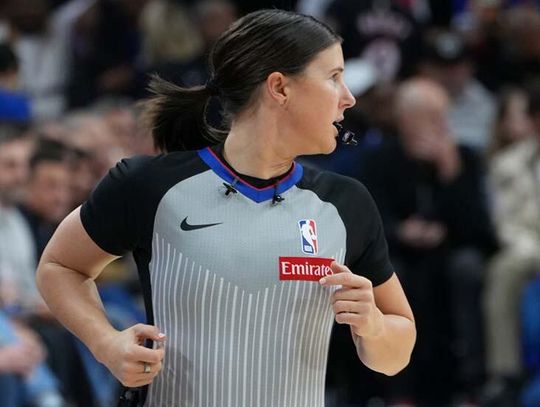 Liga NBA - Sago trzecią kobietą-arbitrem w fazie play off