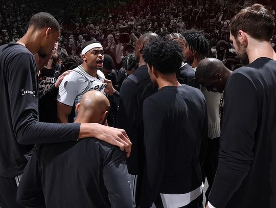 Liga NBA - Spurs awansowali do finału Konferencji Zachodniej Liga NBA - Spurs awansowali do finału Konferencji Zachodniej