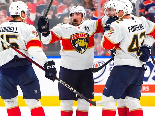 Liga NHL - Florida Panthers bliżej trofeum