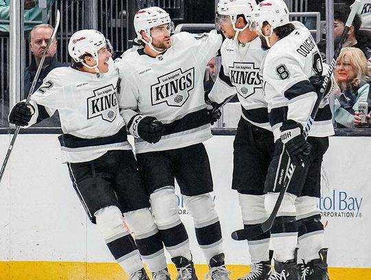 Liga NHL - Kings i Flyers z awansem do play off