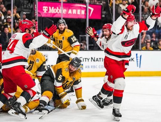 Liga NHL - niesamowita pogoń Hurricanes bez happy endu