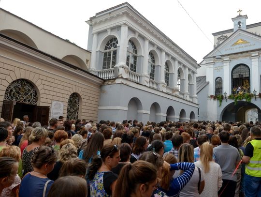 Litwa. Uczniowie szkół polskich rozpoczęli strajk mszą świętą