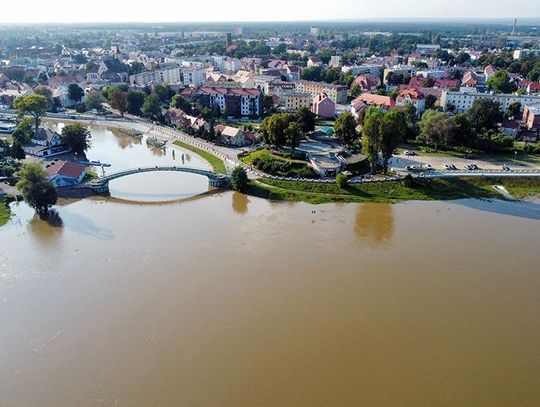 Lubuskie. Sztab kryzysowy z premierem w Nowej Soli; kilka powiatów zgłoszonych do stanu klęski żywiołowej