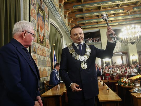 Łukasz Gibała oficjalnie objął urząd prezydenta miasta; zaapelował do radnych o współpracę