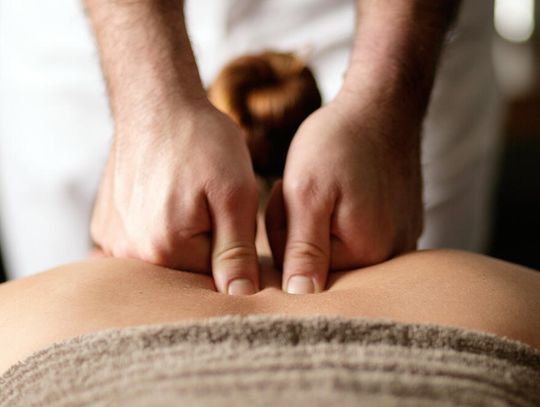 Masażyści z Park Ridge oskarżeni o „niestosowne dotykanie”