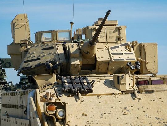 Media: administracja Trumpa chce, by zakłady motoryzacyjne dołączyły do produkcji uzbrojenia Media: administracja Trumpa chce, by zakłady motoryzacyjne dołączyły do produkcji uzbrojenia