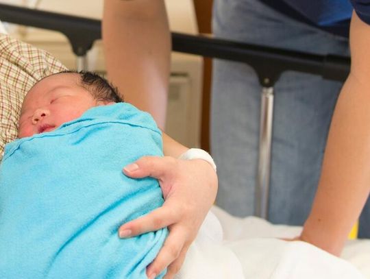 Media: Chińscy miliarderzy wynajmują matki-surogatki w USA, by mieć amerykańskie dzieci Media: Chińscy miliarderzy wynajmują matki-surogatki w USA, by mieć amerykańskie dzieci