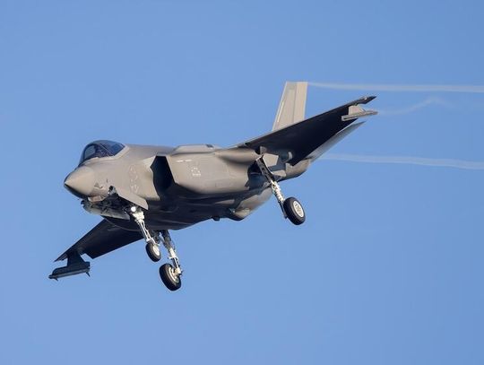 Media: myśliwiec F-35 rozbił się na terenie bazy lotniczej w San Diego