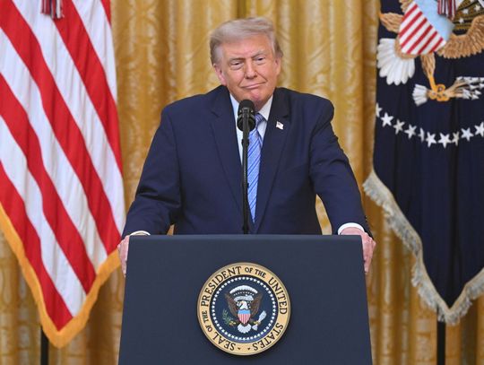 Media: Odtajnione przez Trumpa dokumenty nie dowodzą jego narracji o wyborach 2020 r.