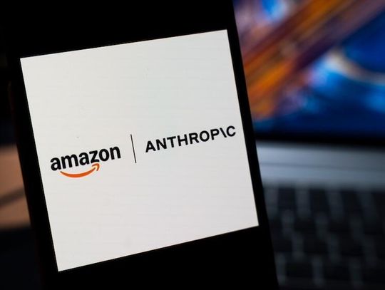 Media: po rozmowie z Amazonem władze USA  zarządziły wstrzymanie dostępu do modeli Anthropic