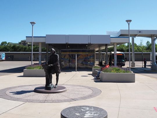 Mężczyzna z raną kłutą znaleziony na stacji CTA w Jefferson Park