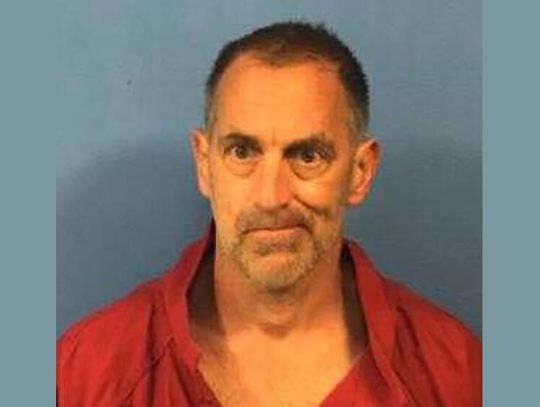 Mieszkaniec Lombard z licznymi zarzutami kradzieży tożsamości i przestępstw finansowych