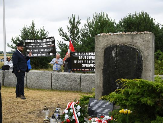 Modlitwy w 84. rocznicę mordu Żydów w Jedwabnem
