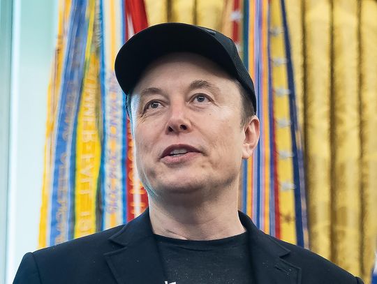 Musk pyta internautów, czy nadszedł czas na nową partię polityczną