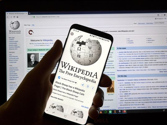 Musk zapowiedział stworzenie konkurencji dla Wikipedii