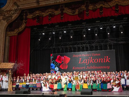 Muzyka, tańce i tradycja zwieńczyły obchody jubileuszu Lajkonika