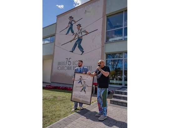 Na gmachu Politechniki Bydgoskiej odsłonięto mural zaprojektowany przez Andrzeja Pągowskiego