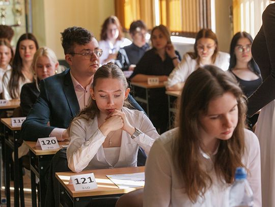 Na maturze z matematyki na poziomie podstawowym m.in. działania na liczbach rzeczywistych i funkcje