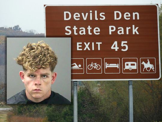 Nauczyciel z Chicago zamordował małżeństwo na szlaku w Arkansas, ich córki przeżyły atak