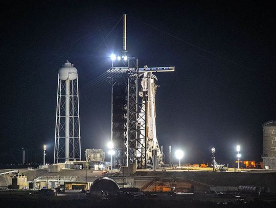 &nbsp;Start rakiety Falcon 9 firmy SpaceX z misją załogową na ISS przełożony o co najmniej dobę