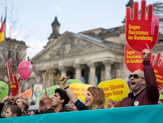 Niemcy. Demonstracja w Berlinie przeciw nienawiści i rasizmowi