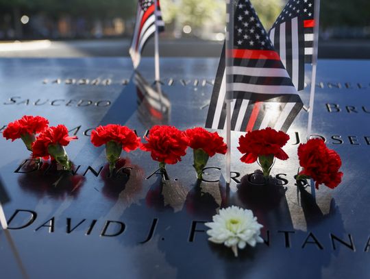 Nowy Jork pamięta o ofiarach ataków terrorystycznych na World Trade Center z 11 września 2001 r.