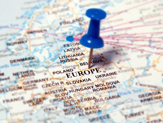 “NYT”: Europa za późno zorientowała się, że musi sobie poradzić bez USA