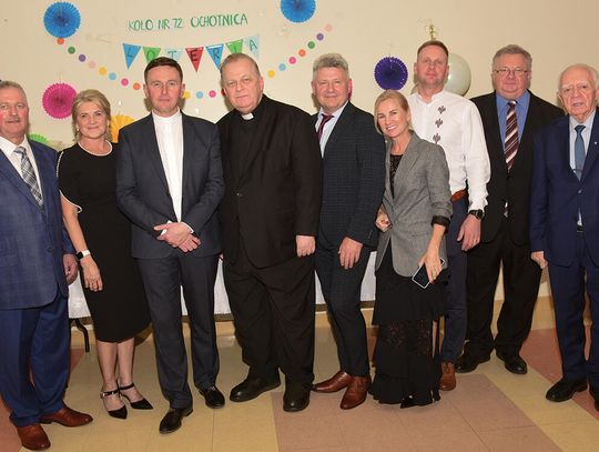 Ochotniczanie z Chicago wspomagają budowę kościoła w rodzinnej wiosce