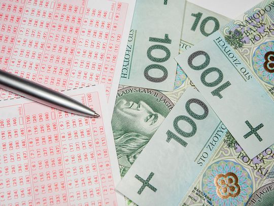 Od punktu stacjonarnego do aplikacji – cyfrowa ewolucja polskiego LOTTO