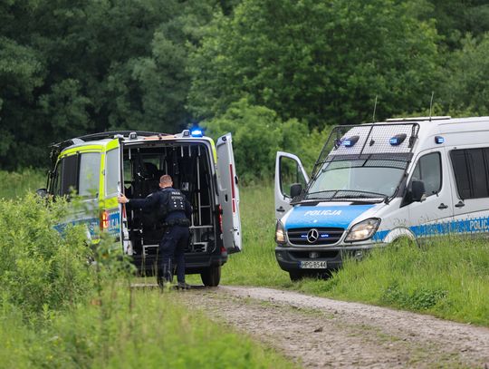 Odnaleziono wrak śmigłowca Robinson; na miejscu ciało jednej osoby