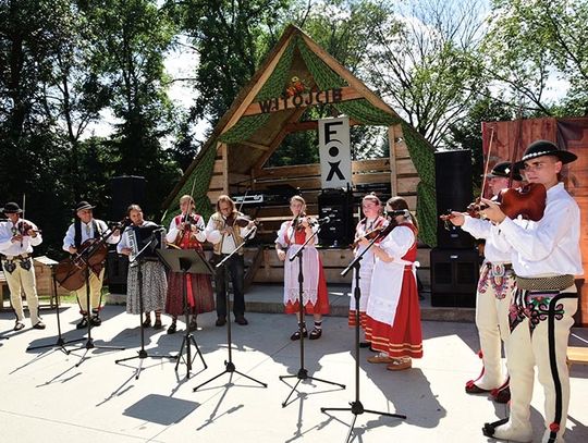 Odpustowo i teatralnie na pikniku Koła nr 64 Czarna Góra Związku Podhalan