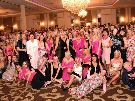 „One są dla nas inspiracją i siłą do działania”: Różowy Bal w Chicago