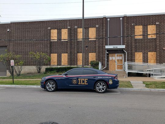 Ośrodek ICE w Broadview nie zostanie zamknięty pomimo nasilających się protestów