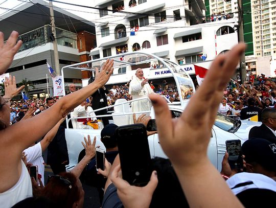 Papież Franciszek w Panamie: Kościół musi być pokorny i ubogi, a nie wyniosły i pełen pychy (ZDJĘCIA)