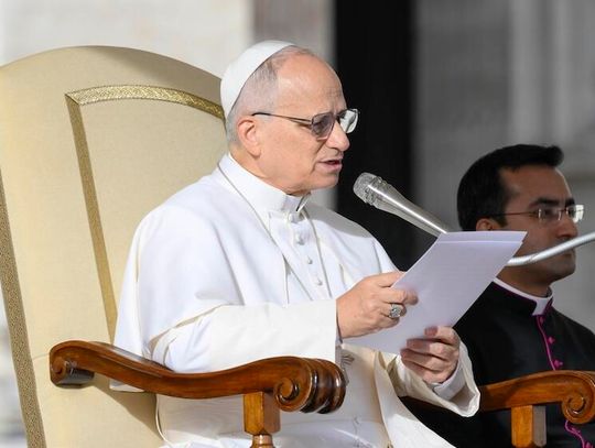 Papież: Rok Święty się kończy, ale pozostajemy pielgrzymami nadziei