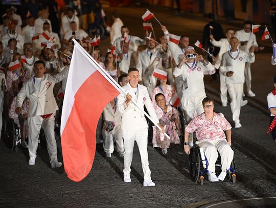 Paralimpiada - reprezentanci Polski powitani na lotnisku Fryderyka Chopina w Warszawie