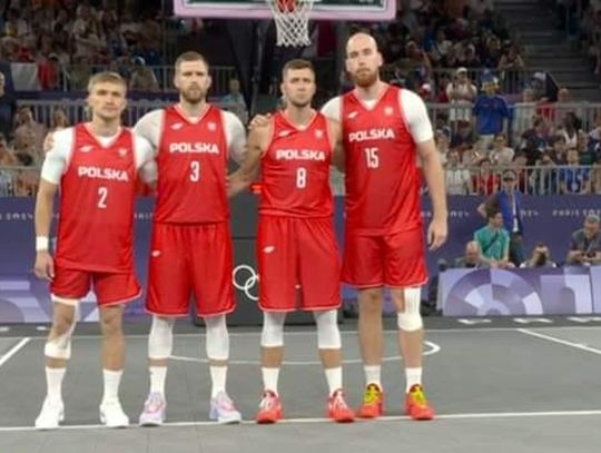 Paryż/koszykówka 3x3 - Polacy pokonali Amerykanów 19:17