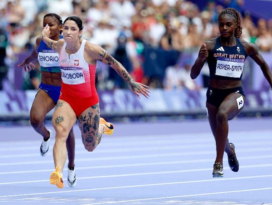 Paryż/lekkoatletyka - Fajdek i Nowicki w finale rzutu młotem. Świetny bieg Swobody