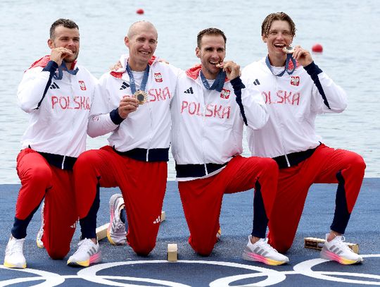 Paryż/wioślarstwo - brązowy medal  polskiej czwórki podwójnej mężczyzn