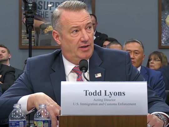 Pełniący obowiązki dyrektora ICE rezygnuje ze stanowiska