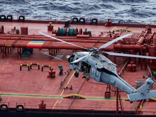 Pentagon: nasi żołnierze weszli na pokład objętego sankcjami tankowca Pentagon: nasi żołnierze weszli na pokład objętego sankcjami tankowca