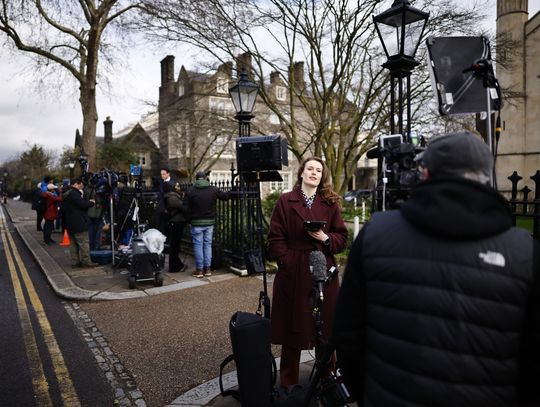 Peter Mandelson został zwolniony za kaucją