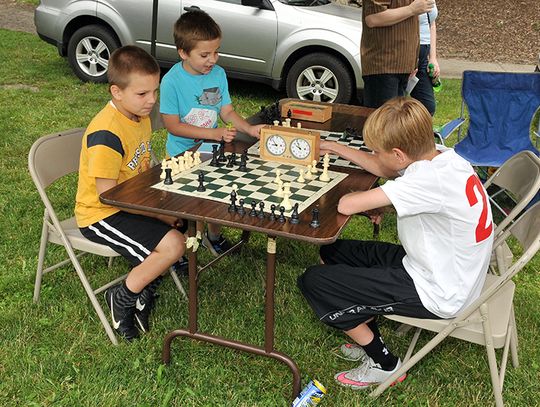 Piknik parafialny Trójcowa z rozmachem i wygraną Polaków w tle