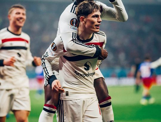 Piłkarska LE - Manchester United i Tottenham wśród drużyn z awansem do 1/8 finału