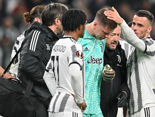 Piłkarska LE - Szczęsny zszedł z boiska, wygrana Juve i remis MU