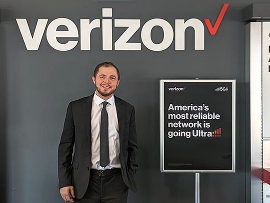 Piotr Kościelniak z Cellularsales zaprasza: Wybierz najlepszy polski salon Verizon w Chicago