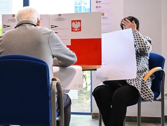 PKW: Wybory przebiegają spokojnie, choć jak zawsze są incydenty