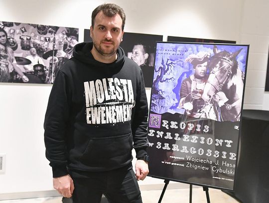 Plakaty, film i rozmowy – niepowtarzalny wieczór z Hasem w Dwell Studio