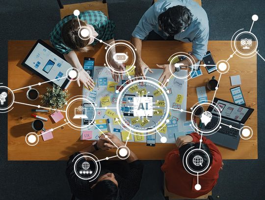 Plan ds. AI zakłada mniejszy poziom regulacji i utworzenie międzynarodowego sojuszu